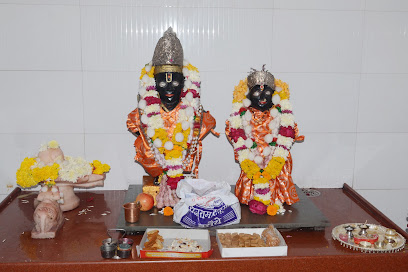 सत्यसंकल्पाचा दातारु | बापरखुमादेवीवरु ||