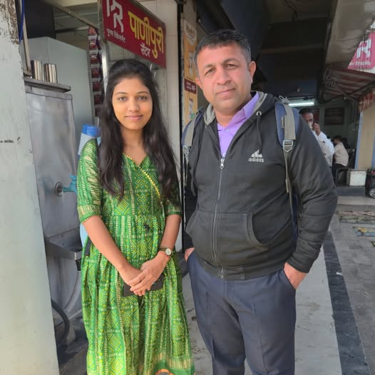  सोनंबेची लेक प्रतीक्षा पवार : रंगांमधून स्वप्नांना दिलेली नवी उंची