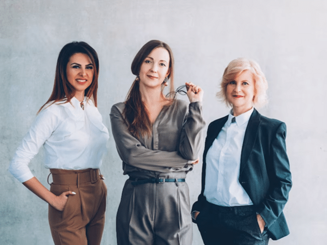 मजबूत स्त्री बनण्यासाठी अंगीकाराव्यात अशा सवयी