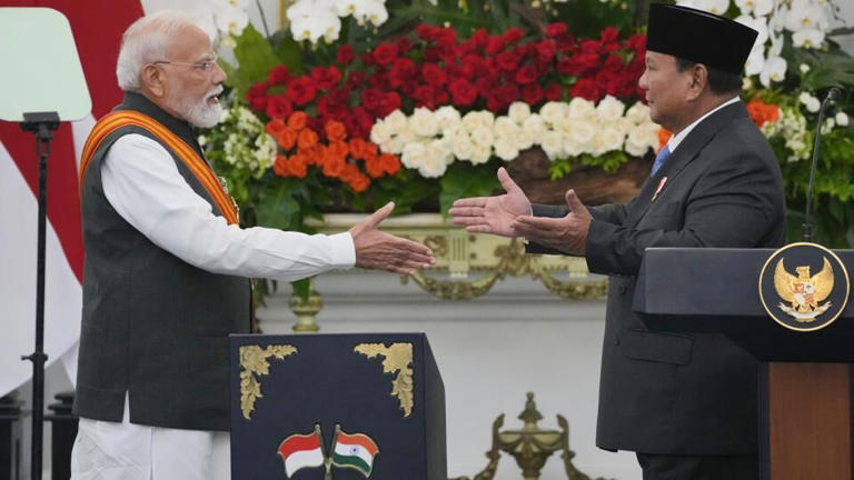 भारत-इंडोनेशिया संबंधांना नवे बळ; मोदींच्या दौऱ्यात २० महत्त्वाचे करार, संरक्षण ते शिक्षण क्षेत्रात ऐतिहासिक सहकार्य