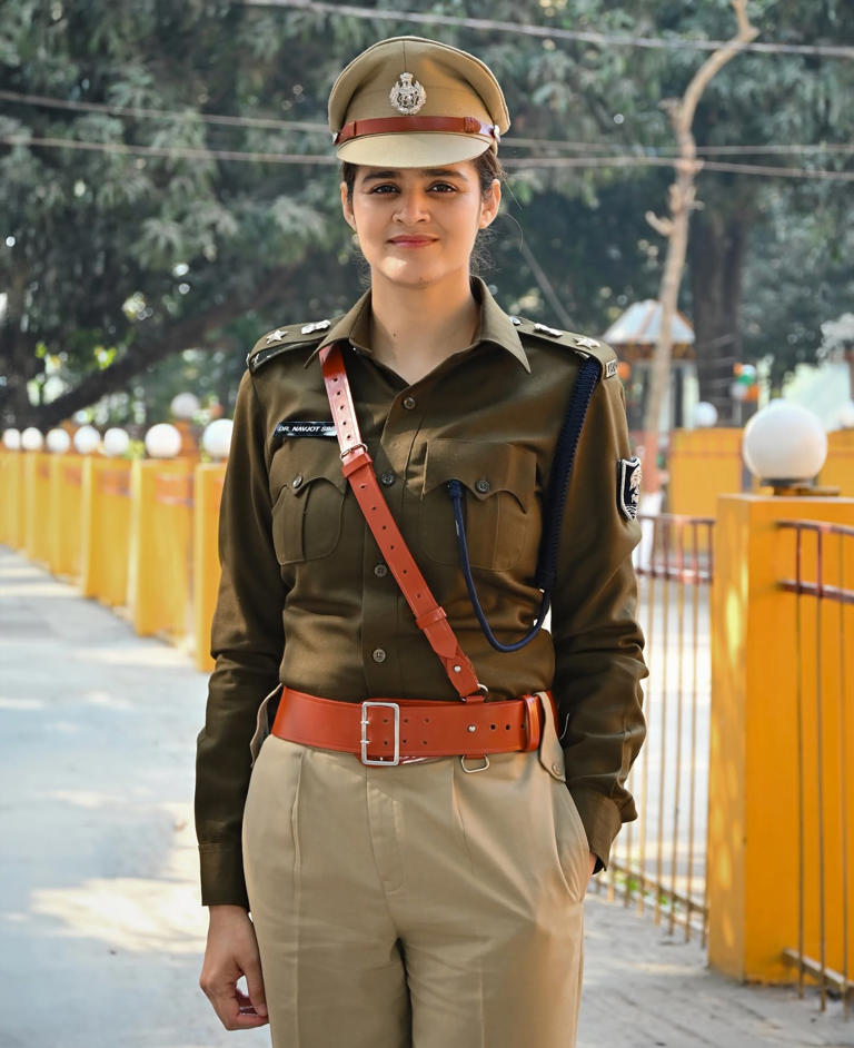दंतवैद्यकशास्त्रापासून IPS अधिकारी पदापर्यंत! नवजोत सिमी यांचा प्रेरणादायी प्रवास