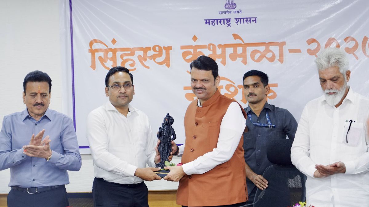 नाशिक : कुंभमेळ्यासाठी त्र्यंबकेश्वरला 1100 कोटी मुख्यमंत्री  देवेंद्र  फडणवीस यांची घोषणा