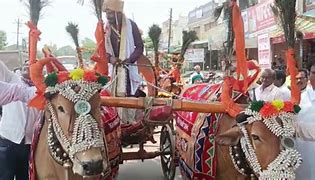  जूनं ते सोनं, कित्येक वर्षानंतर अवतरले बैलगाडीत बैलाच्या घुंगराच्या नादात वऱ्हाड