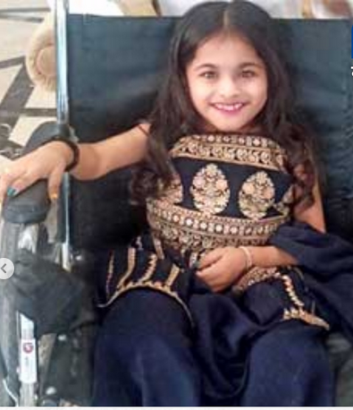  अबोलीची जिद्द: मर्यादांवर मात करून उंच भरारी