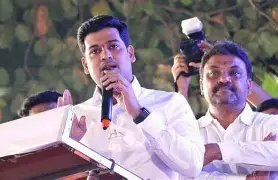  “खासदार आपल्या भेटीला – जनता दरबार” कार्यक्रमात श्रीकांत शिंदे यांचा थेट जनसंपर्क
