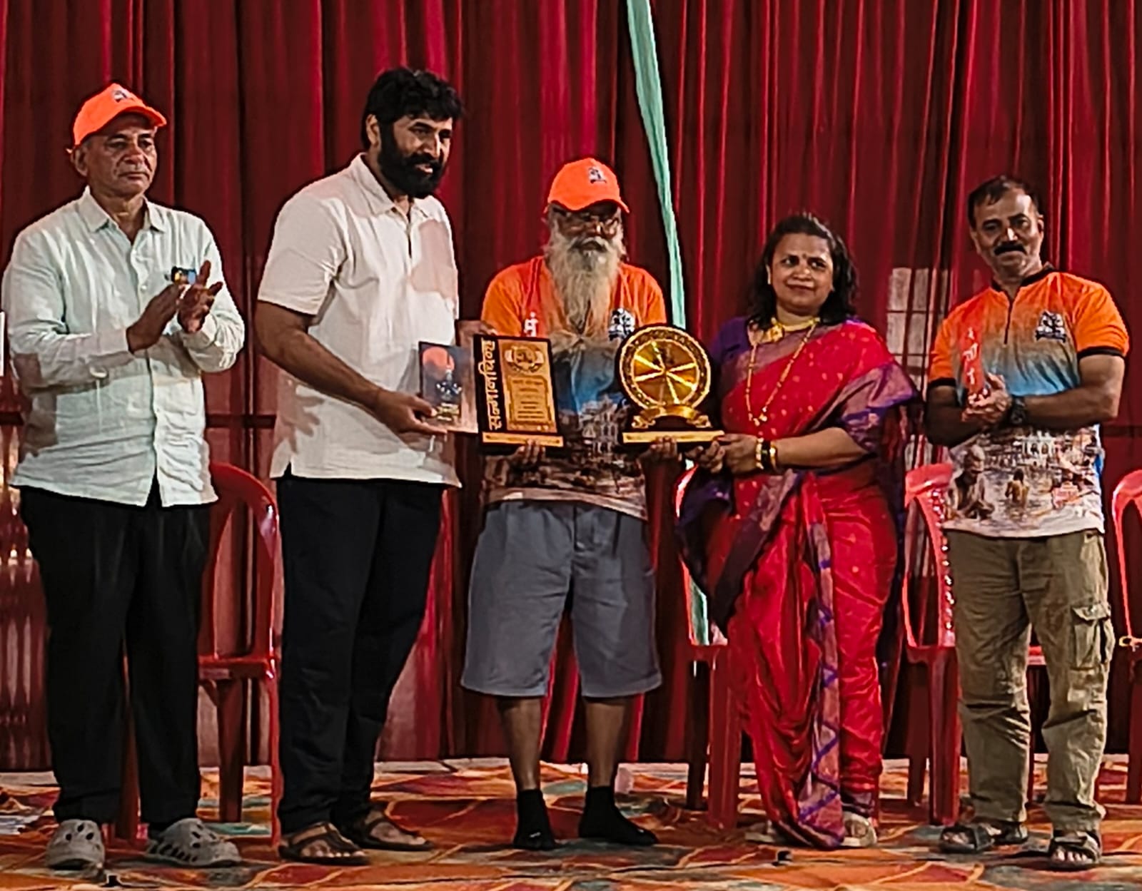 *डॉ भानोसे यांचे सातत्यपूर्ण सामाजिक कार्य प्रेरणादायी - माने सरकार*